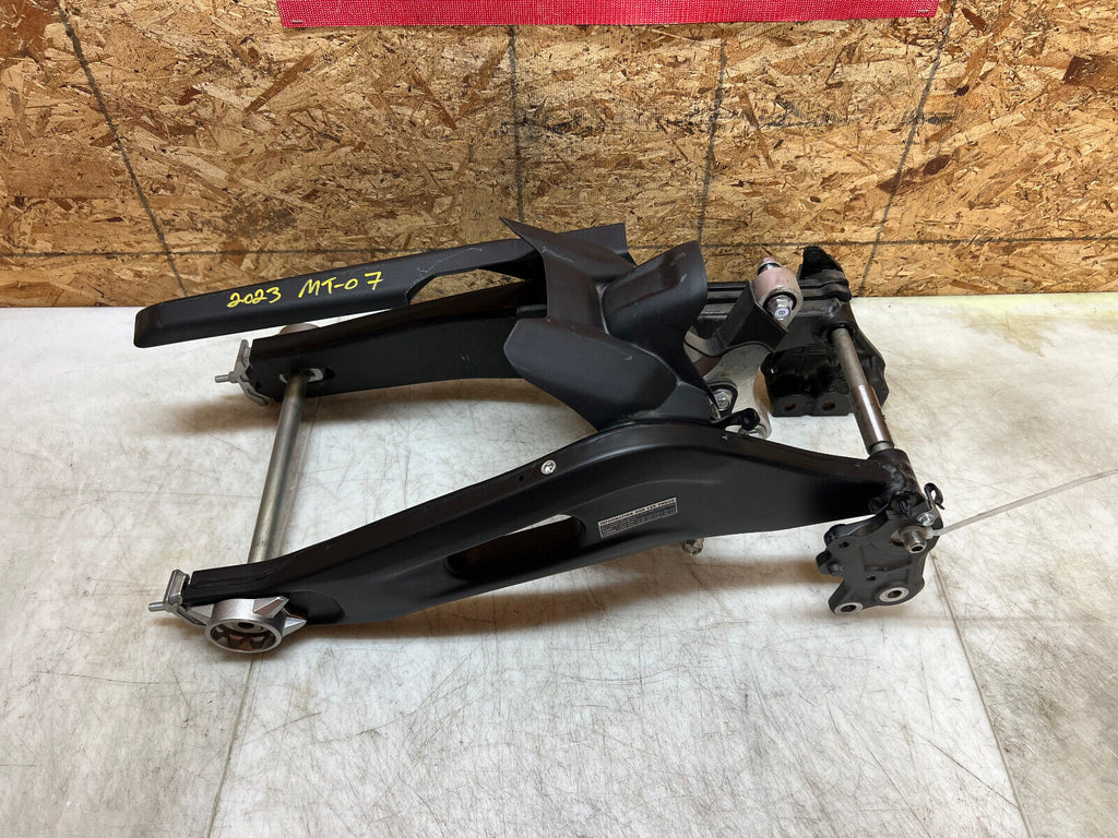 19 20 21 22 23 YAMAHA FZ-07 FZ07 MT-07 MT07 REAR SWINGARM SWING ARM SUSPENSION