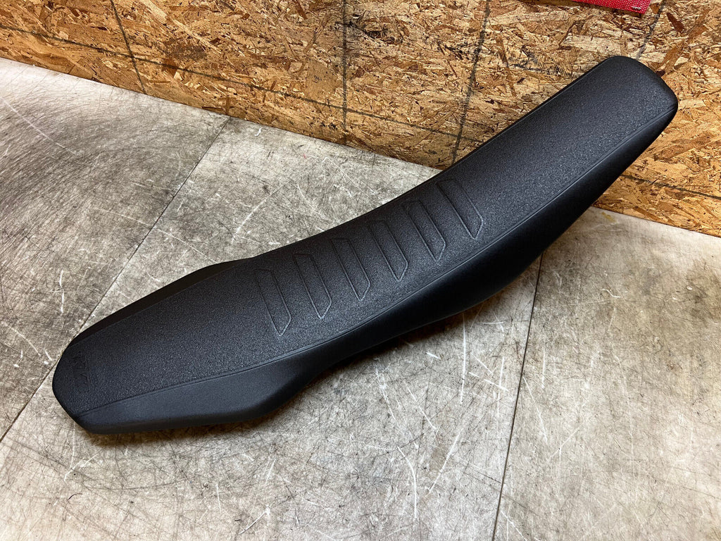 19 20 21 22 23 24 KTM ENDURO R DUKE SM SMC LC4 RIDERS SEAT PAD CUSION MINT