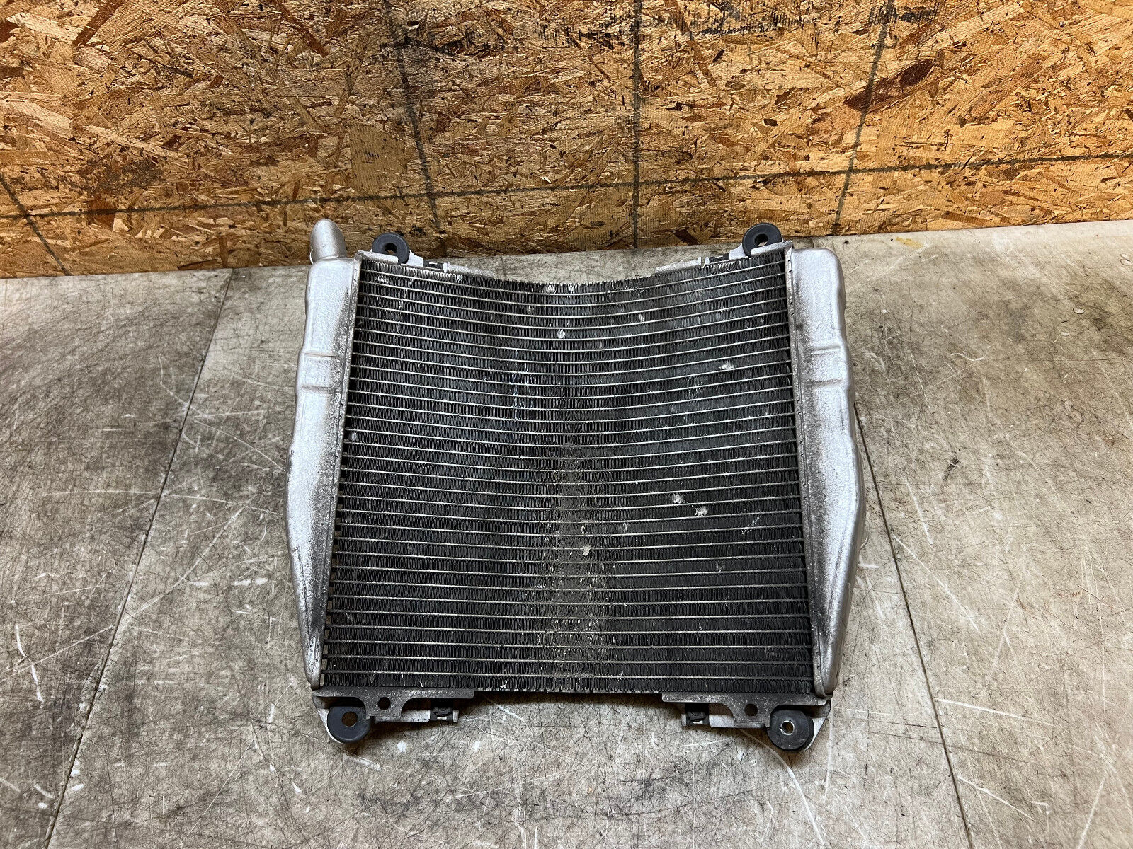 98 99 00 01 02 03 KAWASAKI NINJA ZX7-R ZX7R ZX7 RADIATOR RAD ENGINE COOLER FAN