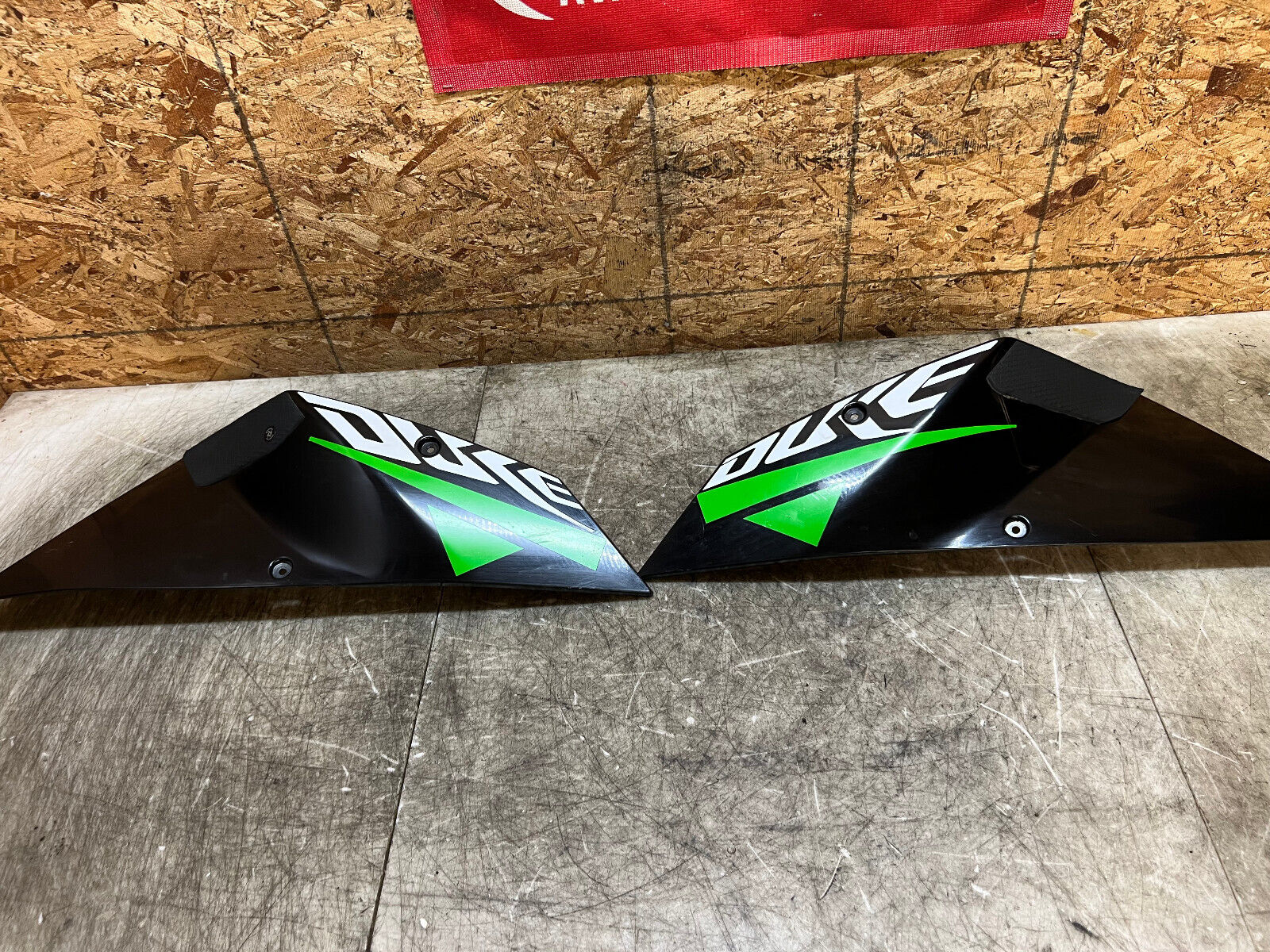 08 09 10 11 KTM 690 SUPERMOTO SMC SM DUKE RIGHT LEFT SIDE FAIRING COVER COWL OEM