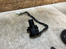 Load image into Gallery viewer, 47019805
