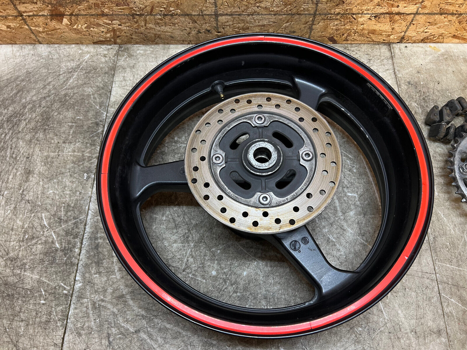 07 08 09 10 11 12 HONDA CBR600RR CBR 600RR REAR WHEEL BACK RIM STRAIGHT NICE