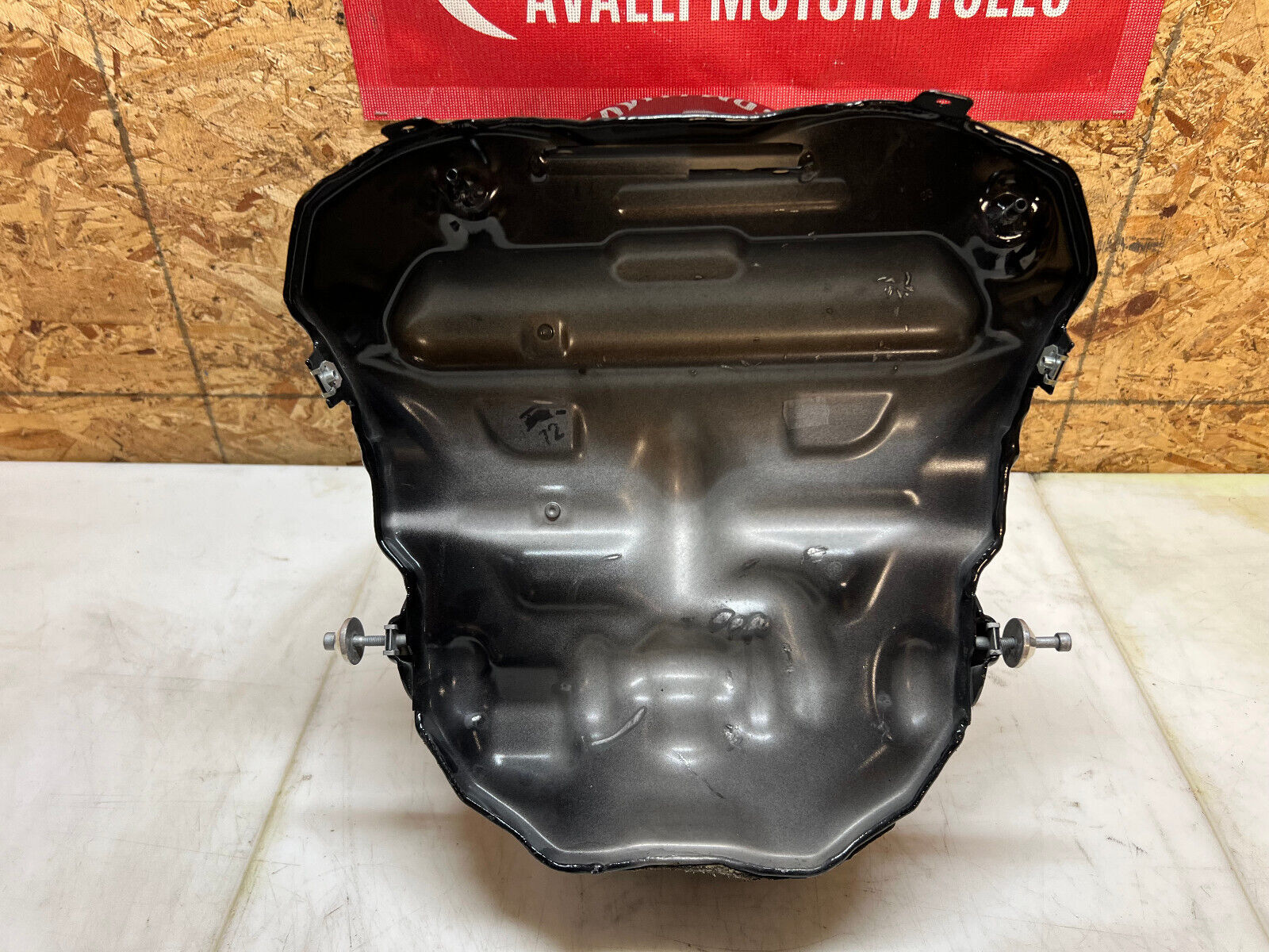 15 16 17 18 2015-2018 BMW S1000RR S1000 RR 1000RR GAS TANK FUEL TANK RESERVOIR