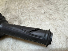 Load image into Gallery viewer, 46403904
