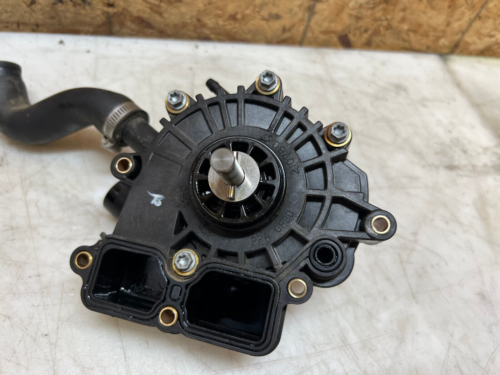 2021 21 BRP CAN AM CAN-AM SPYDER ROADSTER RT F3 1330 WATER PUMP COOLING PUMP OEM