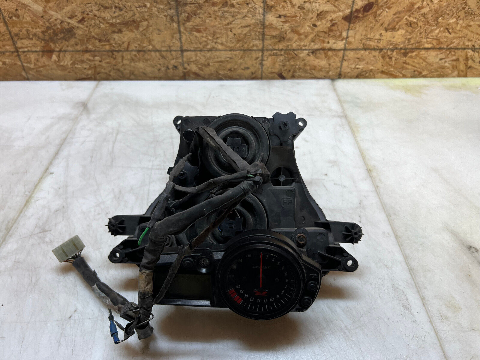 04 05 SUZUKI GSXR GSX-R 600 750 GSXR750 GSXR600 HEADLIGHT HEAD LIGHT CLUSTER