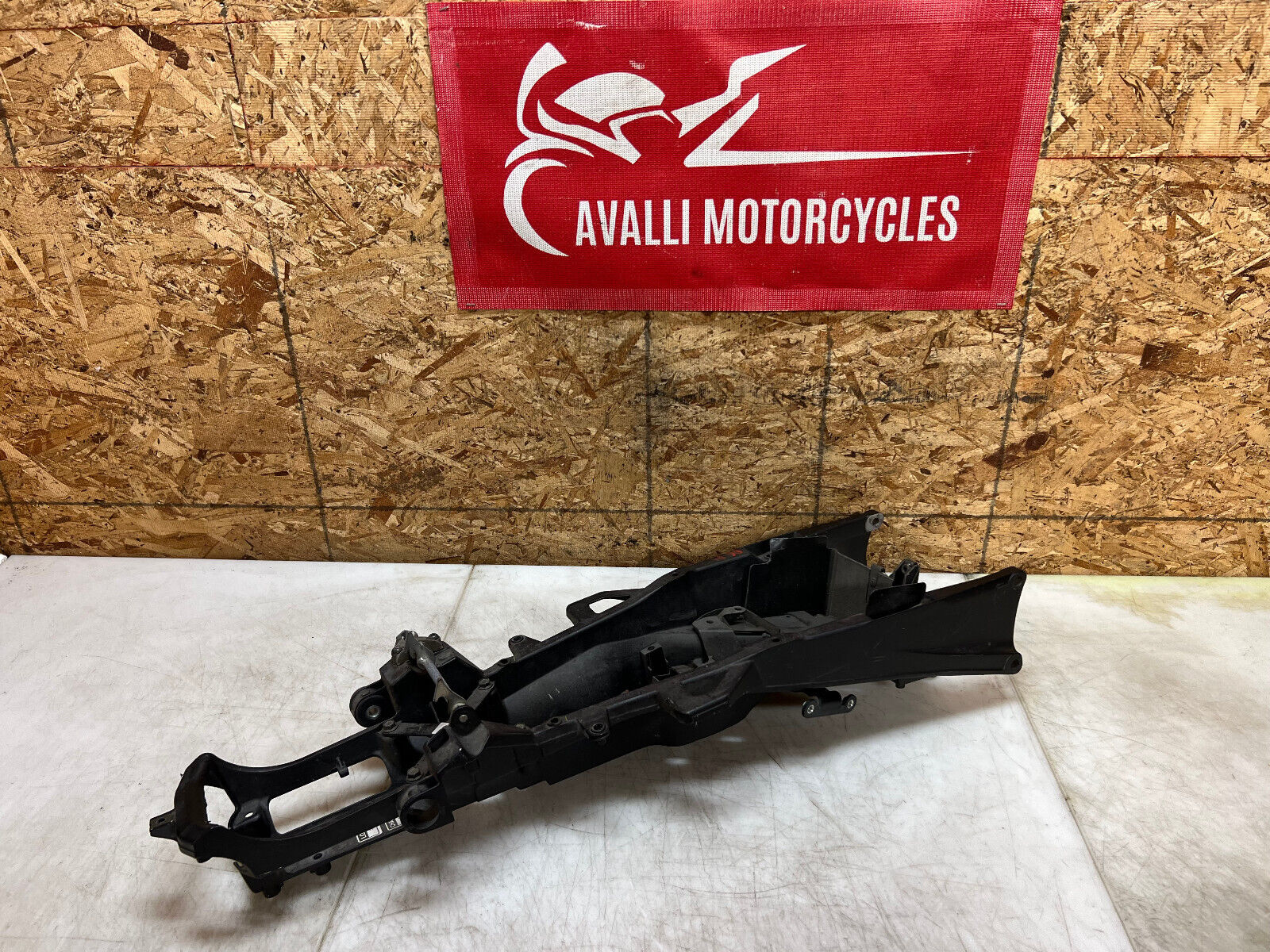 04 05 06 2004 2005 2006 YAMAHA YZFR1 YZF R1 REAR SUBFRAME SUB FRAME BACK TAIL