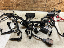 Load image into Gallery viewer, 46693891
