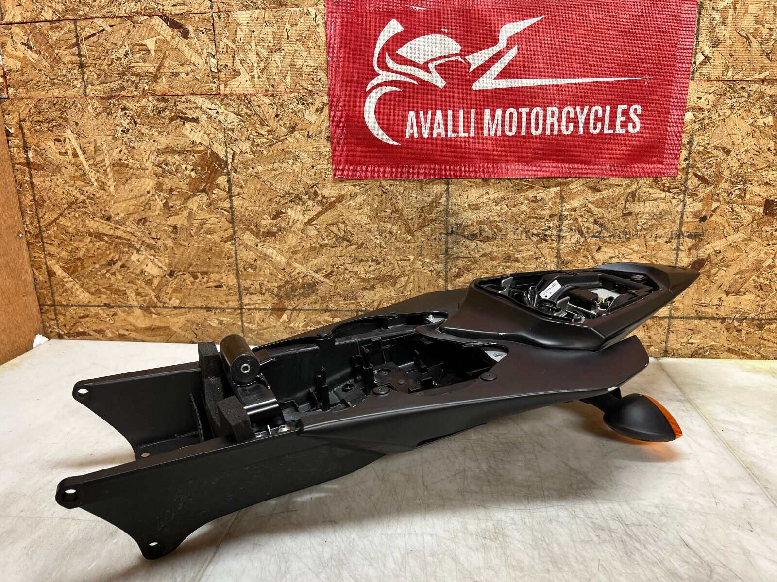 09 10 12 13 14 15 16 YAMAHA YZFR6 YZF R6 REAR SUBFRAME SUB FRAME BACK TAIL NICE