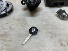 Load image into Gallery viewer, 45391970
