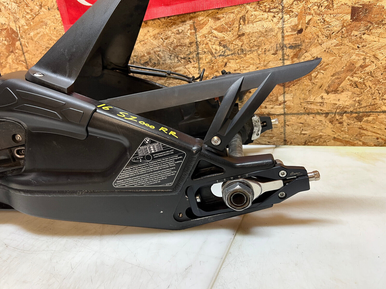 15 16 17 18 2015-2018 BMW S1000RR S1000 RR 1000RR REAR SWINGARM SWING ARM SHOCK