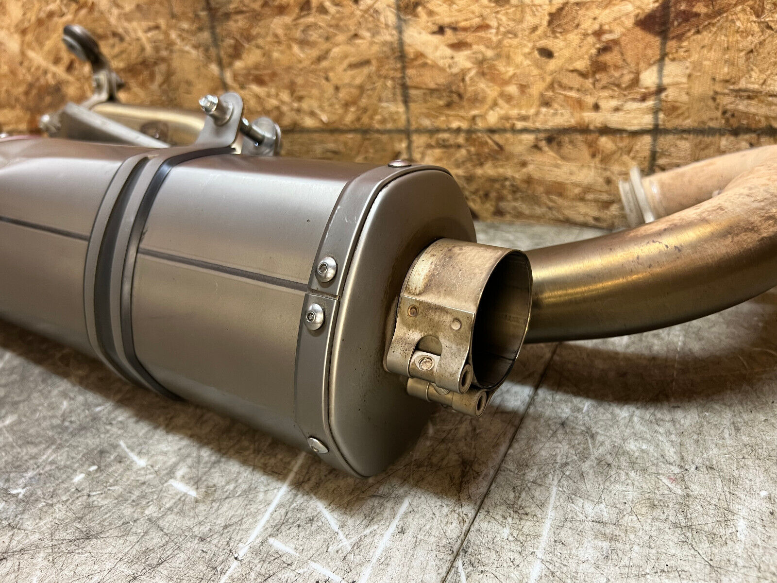 19 20 21 22 23 24 KTM 690 ENDURO R SM SMC LC4 WINGS SLIP ON EXHAUST SYSTEM PIPE