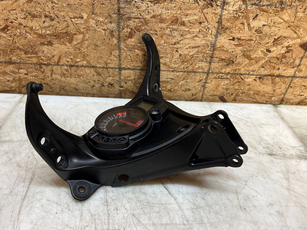 05 06 SUZUKI GSX-R1000 GSX-R GSXR 1000 INSTRUMENT GAUGE CLUSTER FAIRING STAY