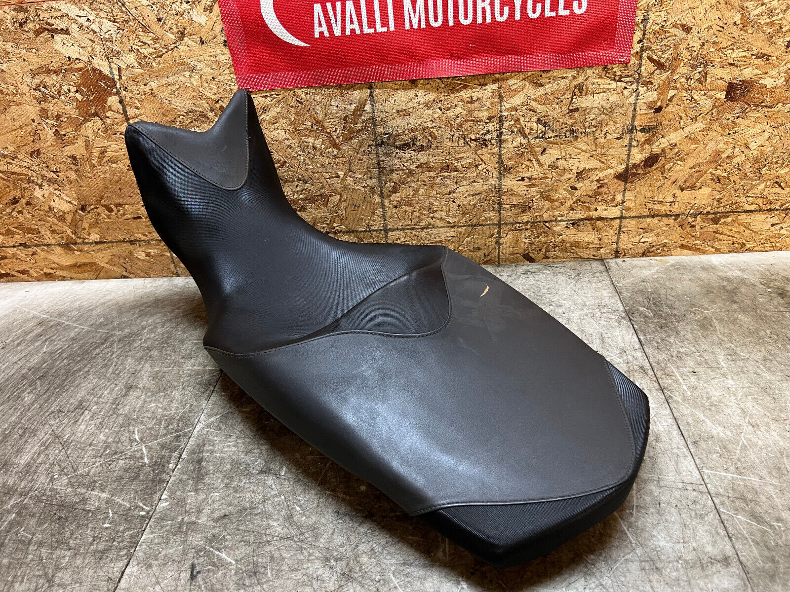13 14 15 16 17 18 BMW F800GS F 800GS F800 GS RIDERS MONO SEAT FRONT SEAT PAD OEM