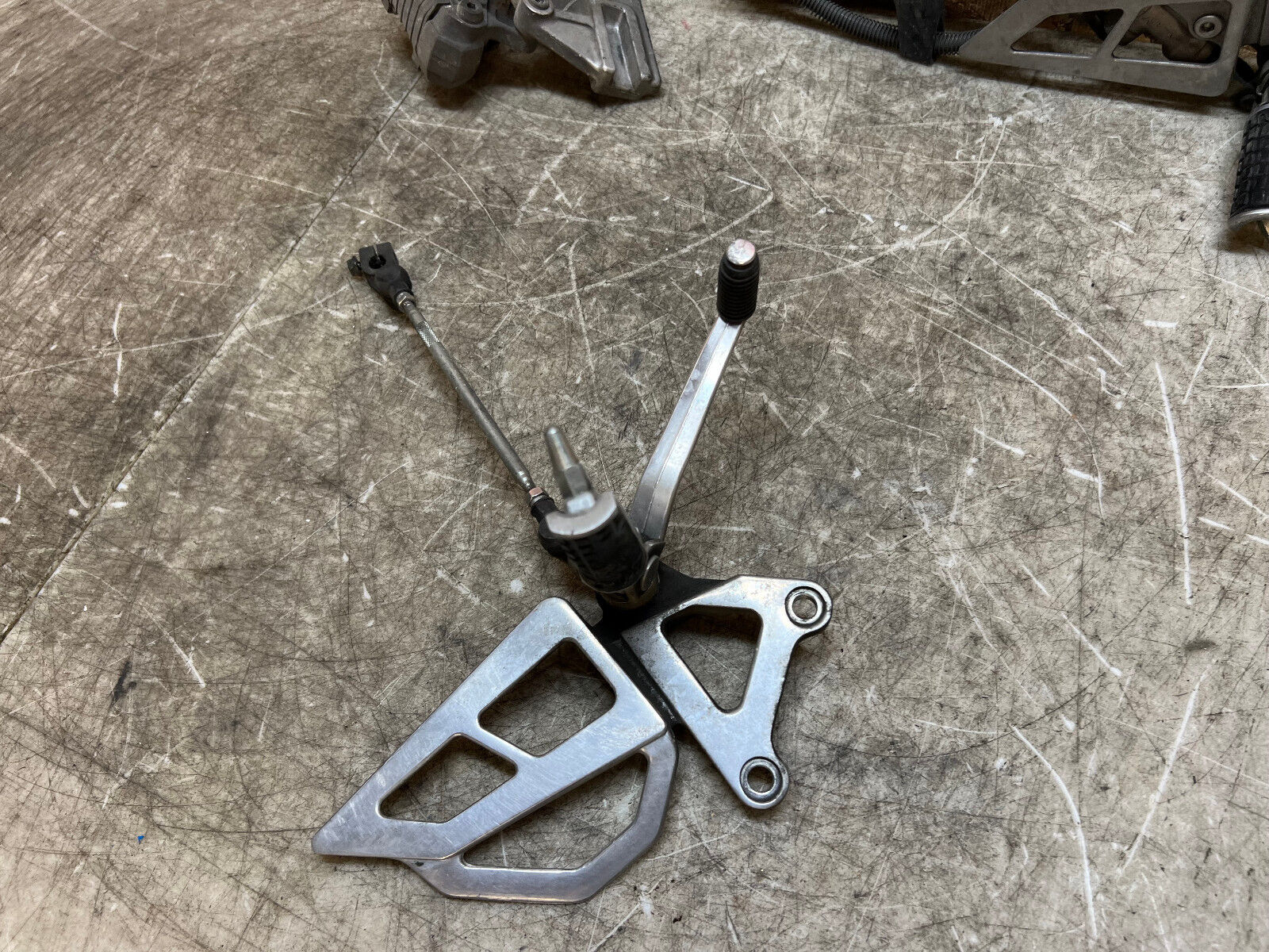 98 99 00 01 02 03 KAWASAKI NINJA ZX7-R ZX7R ZX7 LEFT RIGHT REARSETS REAR SET OEM