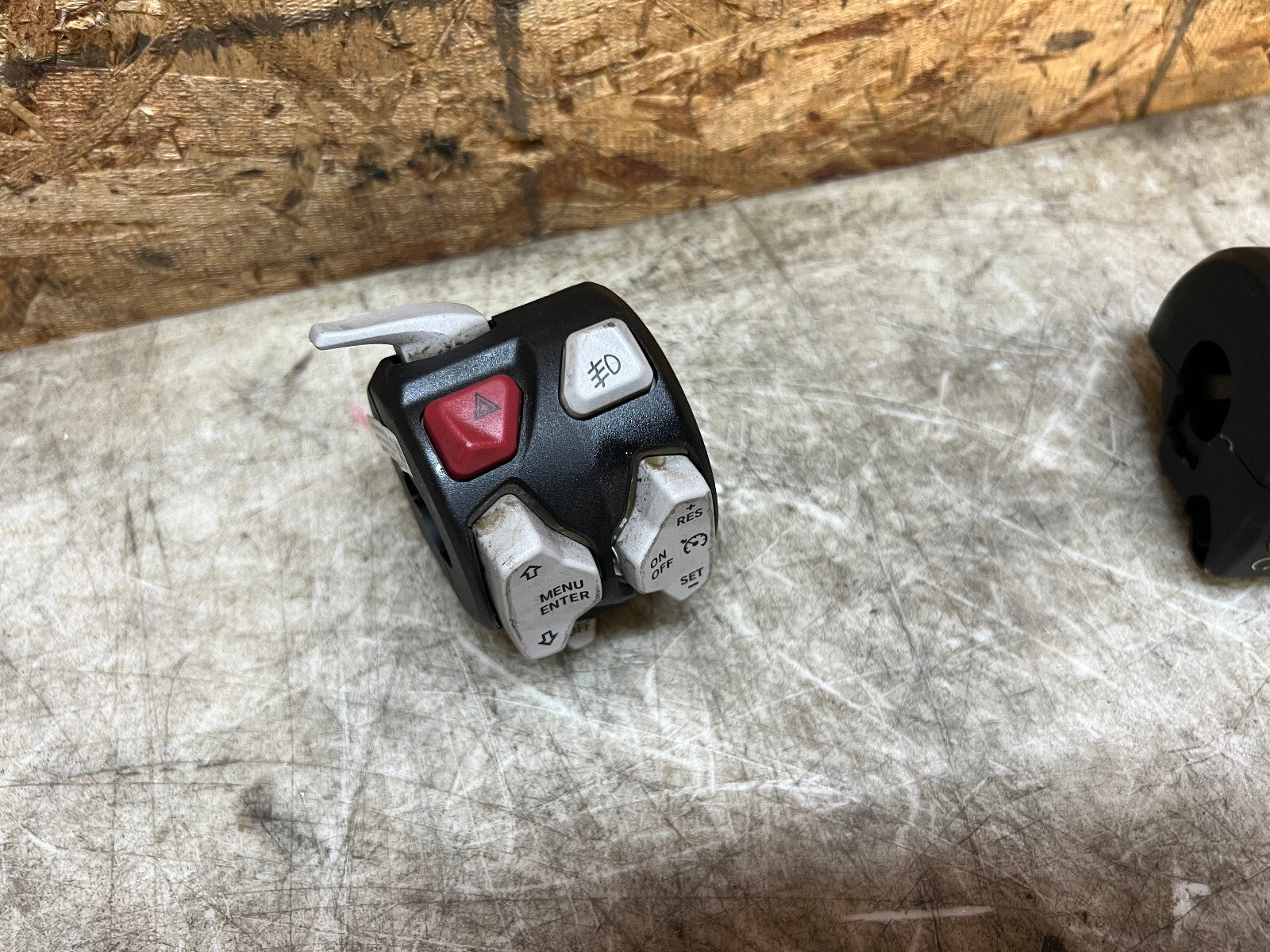 47063662