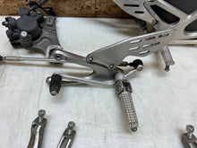 Load image into Gallery viewer, 2007 2008 07 08 YAMAHA YZFR1 YZF R1 REARSETS REARSET REAR SETS SET FOOT REST OEM
