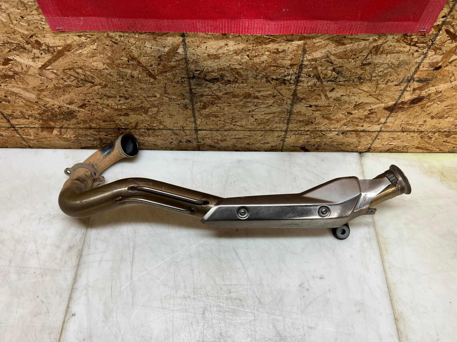 19 20 21 22 23 24 KTM 690 ENDURO R LC4 EXHAUST HEADER HEAD PIPE MID MANIFOLD OEM