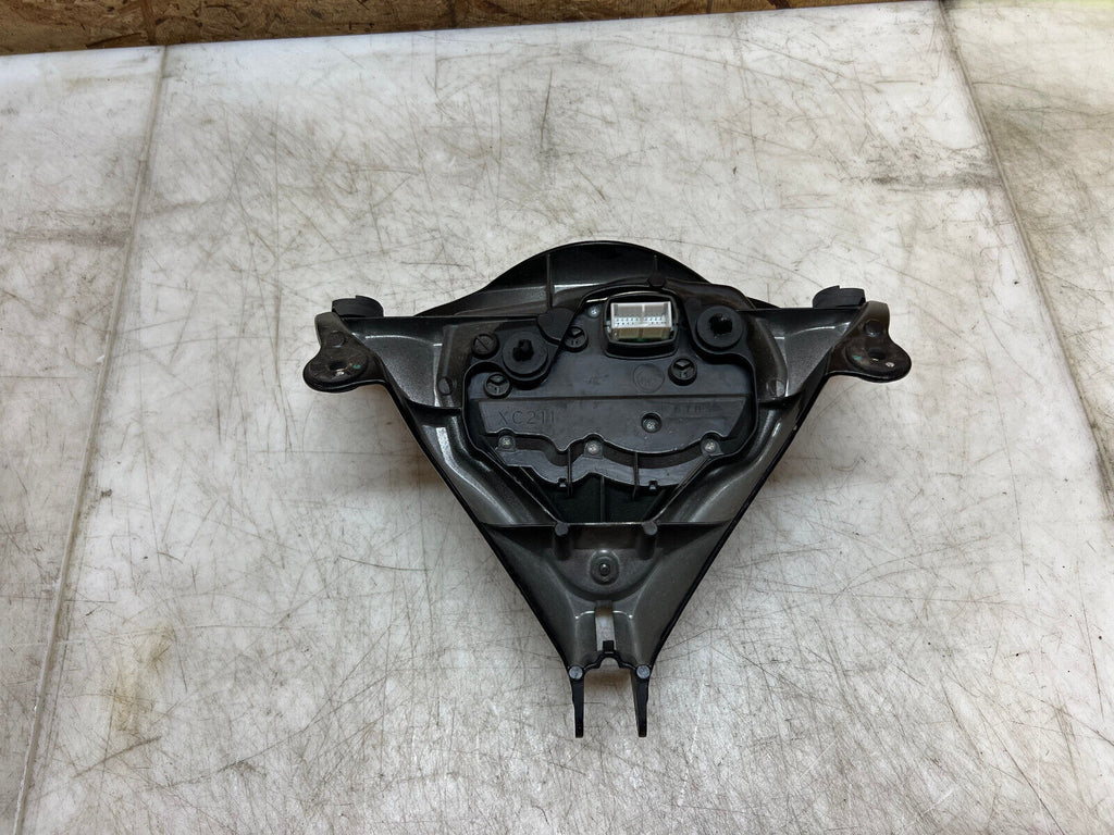 06 07 2006 2007 SUZUKI GSX-R GSXR 600 750 INTRUMENT GAUGE CLUSTER FAIRING STAY