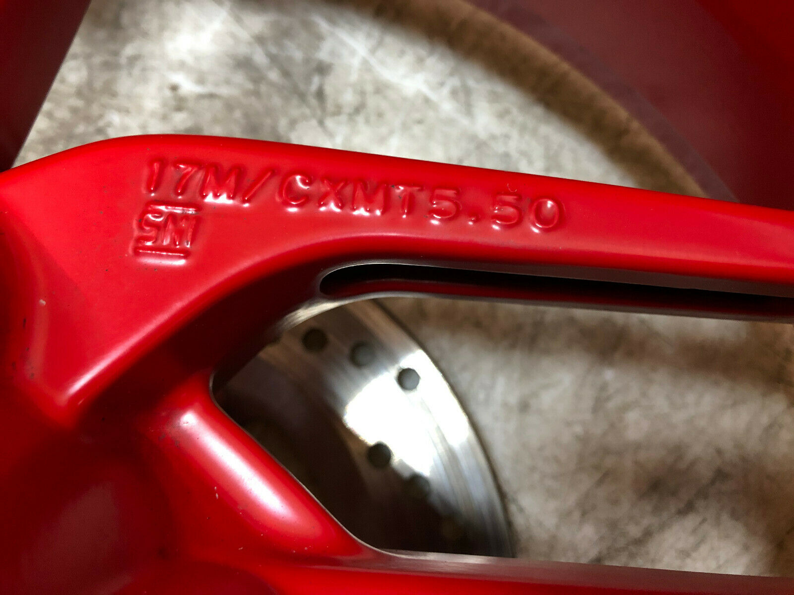 16 17 18 19 DUCATI PANIGALE 899 959 REAR WHEEL BACK RIM COMPLETE CUSH DRIVE MINT