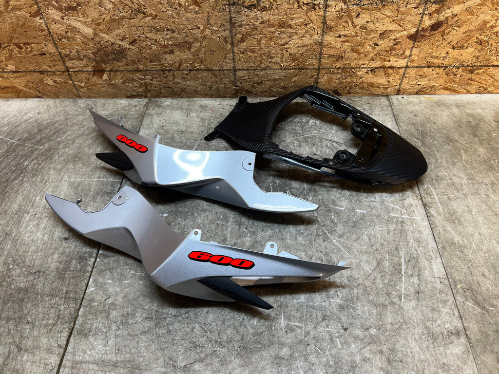 17 18 19 20 21 22 23 SUZUKI GSX-R GSXR 600 750 TAIL FAIRING REAR BACK COVER COWL