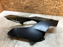 Load image into Gallery viewer, 17 18 19 20 21 2017-2021 YAMAHA YZFR6 YZF R6 600 LOWER BELLY FAIRING PAIR
