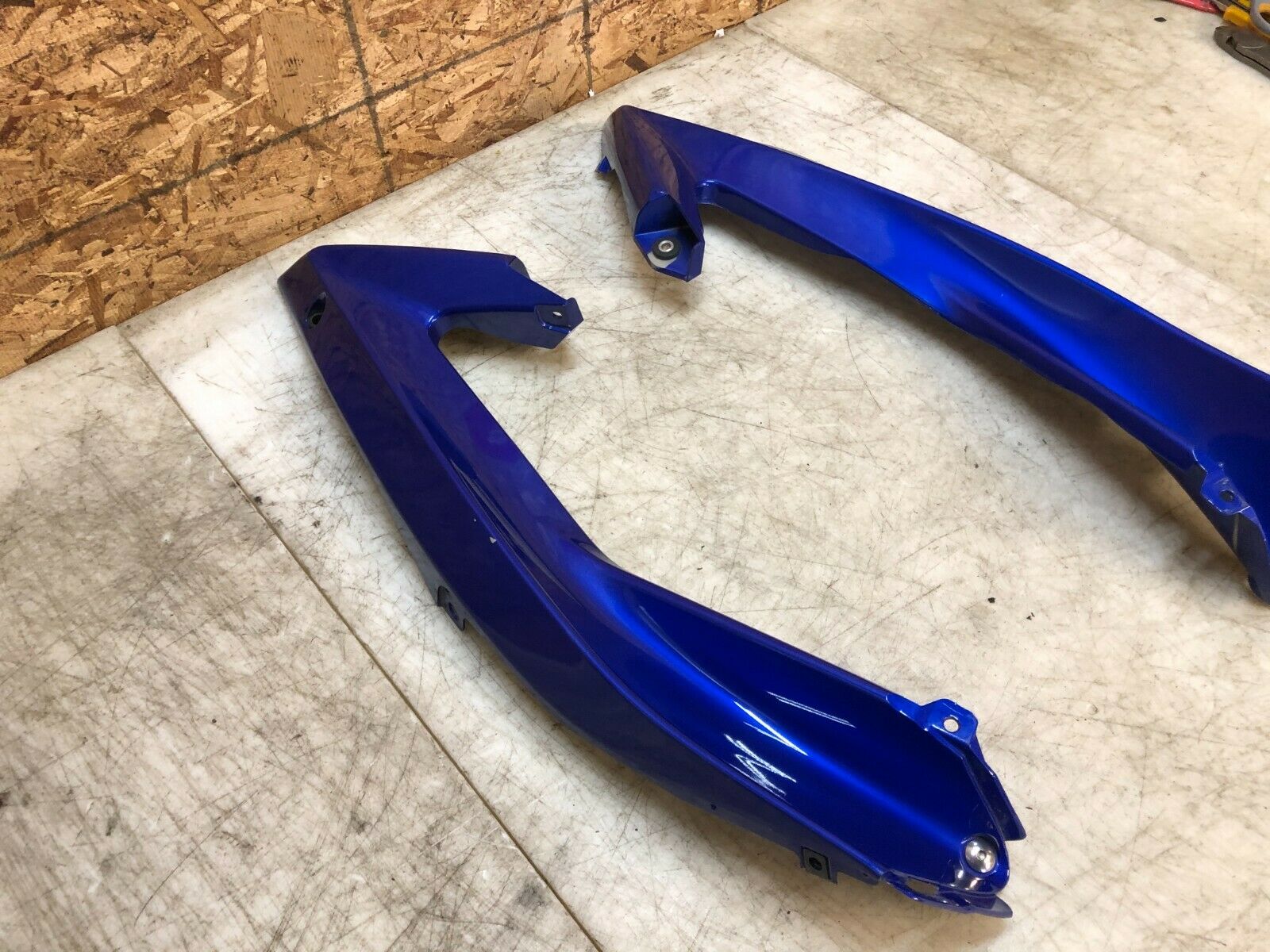 2006 2007 06 07 YAMAHA YZFR6 YZF R6 RIGHT & LEFT UPPER MID FAIRING COVER COWL