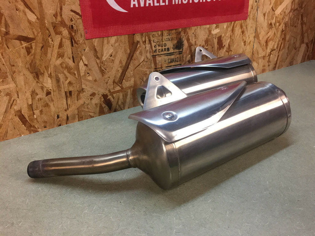 08 09 10 11 12 TRIUMPH STREET TRIPLE 675 R STOCK EXHAUST MUFFLERS OEM CANS PIPES