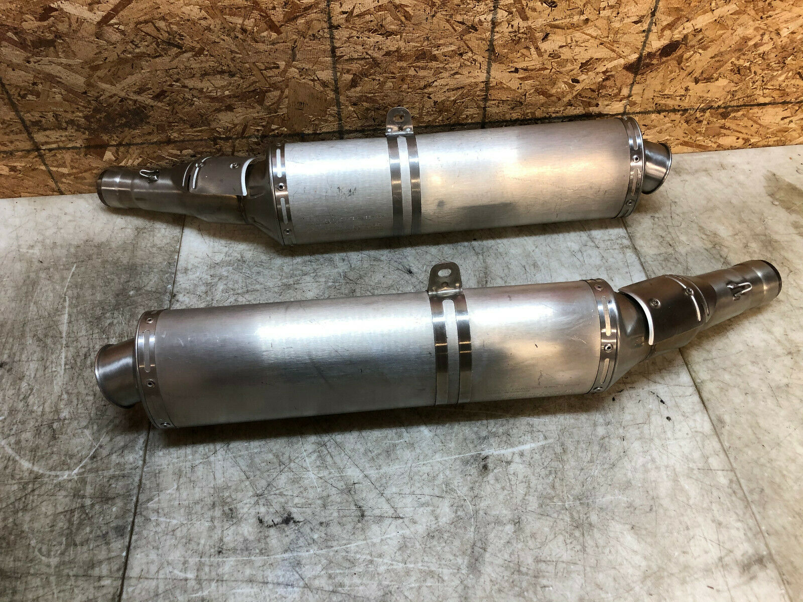 04 05 06 07 08 09 10 APRILIA RSV1000R RSV 1000 R RIGHT LEFT EXHAUST MUFFLERS OEM
