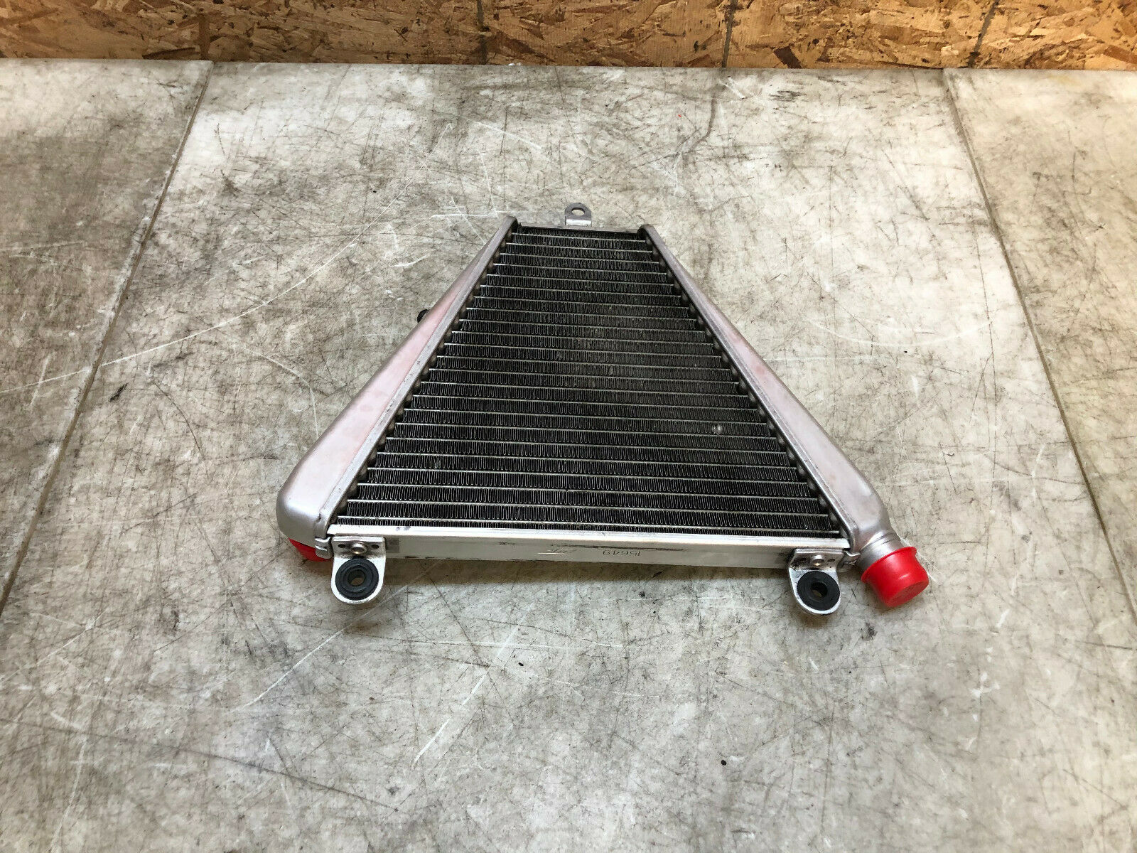 16 17 18 19 DUCATI PANIGALE 899 959 LOWER V RADIATOR RAD ENGINE COOLER COOLING