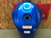 Load image into Gallery viewer, 11 12 13 14 15 16 17 18 SUZUKI GSX-R750 GSXR 750 GAS TANK FUEL TANK PETROL CELL
