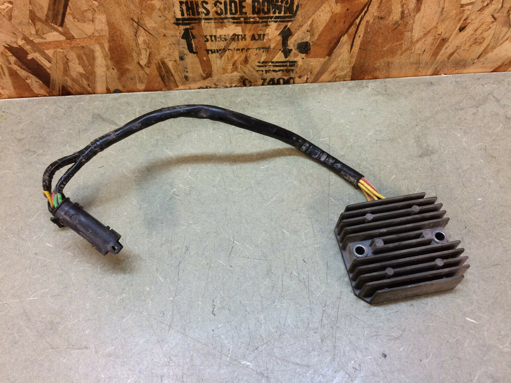 01 02 03 04 2001 2002 2003 2004 BMW F650GS F 650 GS REGULATOR RECTIFIER REG REC