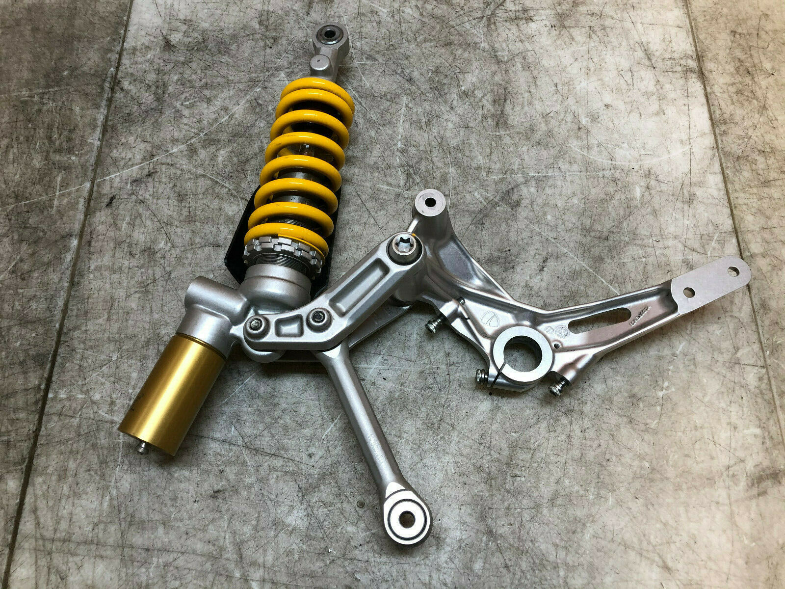 16 17 18 19 DUCATI PANIGALE 899 959 REAR SHOCK ABSORBER BACK SPRING COIL BRACKET