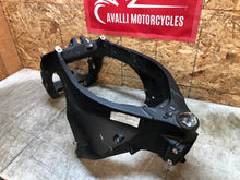 Load image into Gallery viewer, 2016 15 16 17 18 19 YAMAHA YZFR1 YZF R1 MAIN FRAME CHASSIS STRAIGHT SLVG
