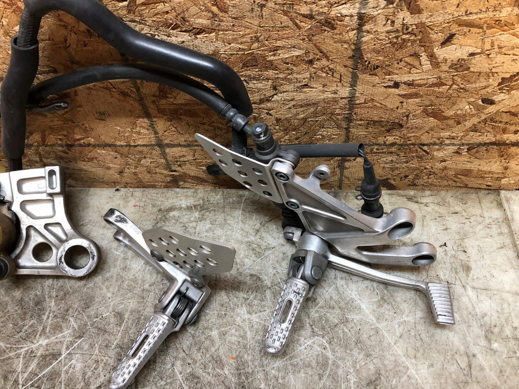 03 04 2003 2004 HONDA CBR600RR CBR 600RR REARSETS REARSET REAR SET SETS FOOTREST