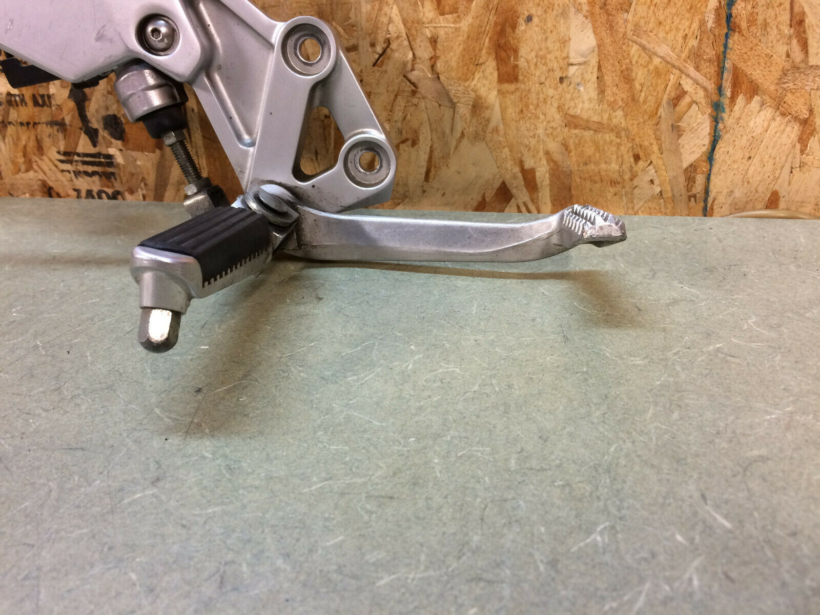 03 04 05 06 07 SUZUKI SV1000 SV 1000 S RIGHT REARSET REAR SET BRAKE LEVER BRAKES