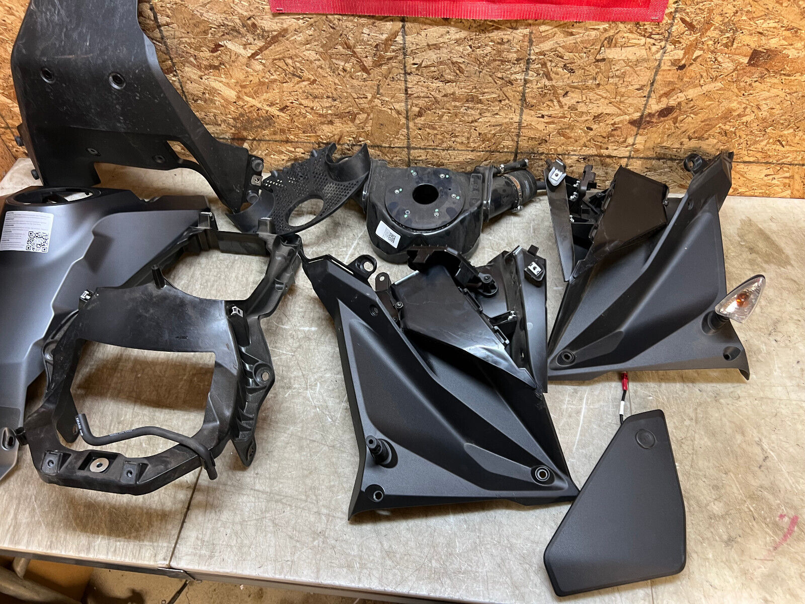 22 23 2022 2023 KTM SUPER ADVENTURE 1290 S FILLER PLASTIC TRIM PIECES COWL COVER
