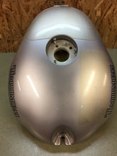 Load image into Gallery viewer, 01 02 03 04 05 2001-2005 TRIUMPH DAYTONA 955i GAS TANK FUEL TANK RESERVOIR TANK
