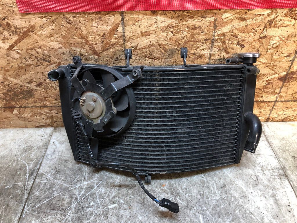 03 04 2003 2004 HONDA CBR600RR CBR 600RR RADIATOR RAD ENGINE COOLER COOLING FAN