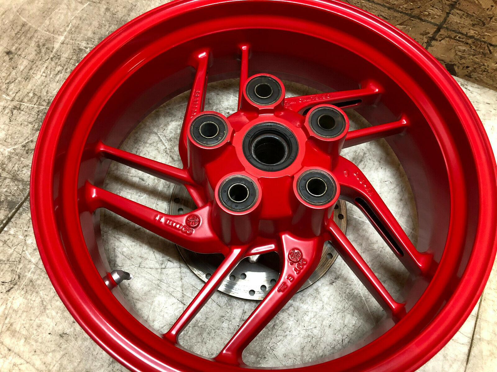 16 17 18 19 DUCATI PANIGALE 899 959 REAR WHEEL BACK RIM COMPLETE CUSH DRIVE MINT