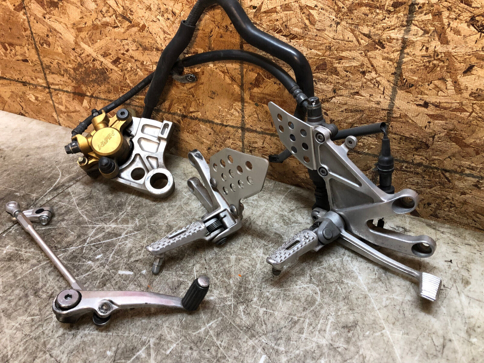03 04 2003 2004 HONDA CBR600RR CBR 600RR REARSETS REARSET REAR SET SETS FOOTREST