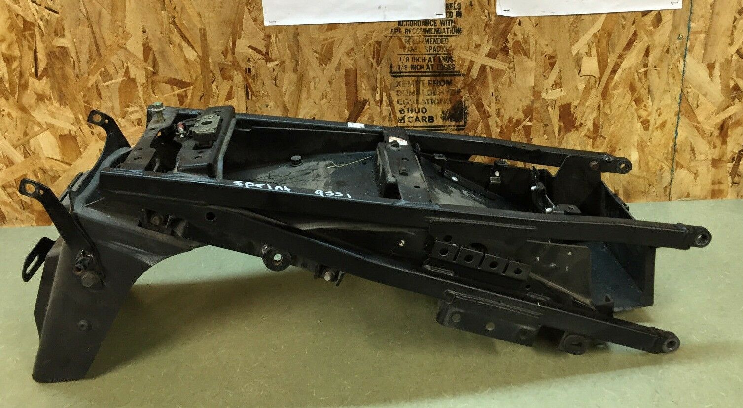 1999-2001 99 00 01 TRIUMPH SPRINT 955i REAR SUB FRAME SUBFRAME BACK FRAME TAIL