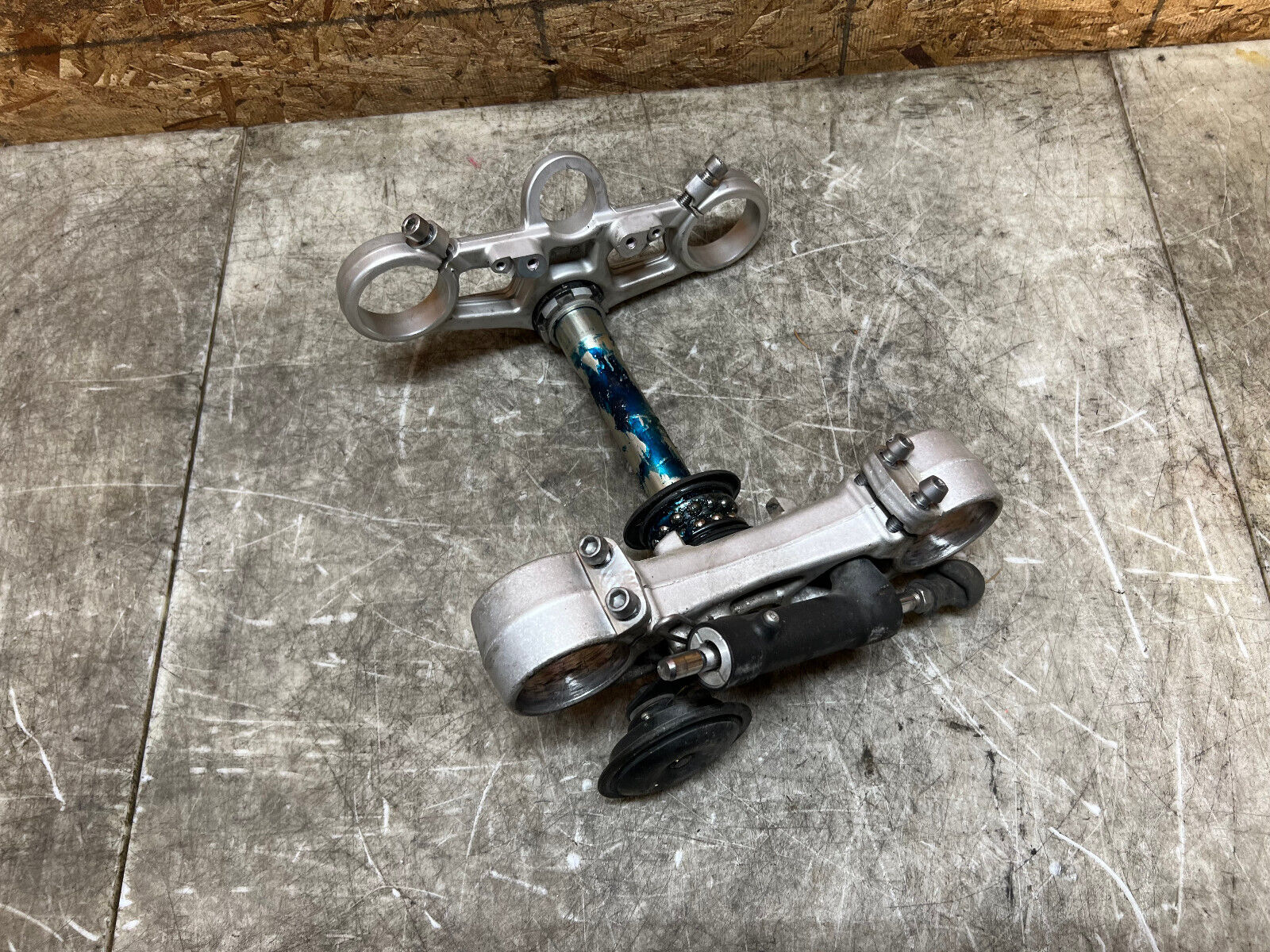 09 10 11 12 TRIUMPH DAYTONA 675R 675 R UPPER & LOWER TRIPLE TREES TREE CLAMP OEM
