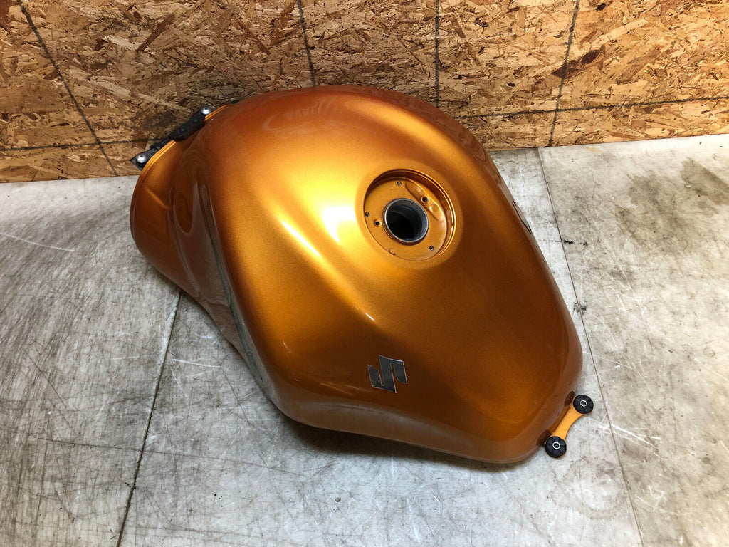 08 09 10 11 12 13 SUZUKI HAYABUSA GSX1300R GSX 1300 GAS TANK FUEL TANK RESERVOIR