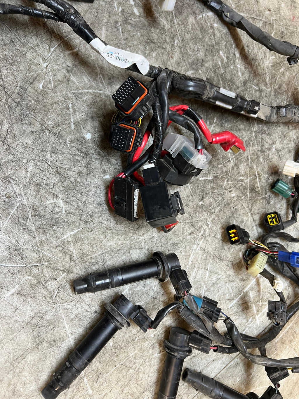 08 09 10 12 13 14 15 16 YAMAHA YZFR6 YZF R6 R6R MAIN ENGINE WIRING HARNESS LOOM