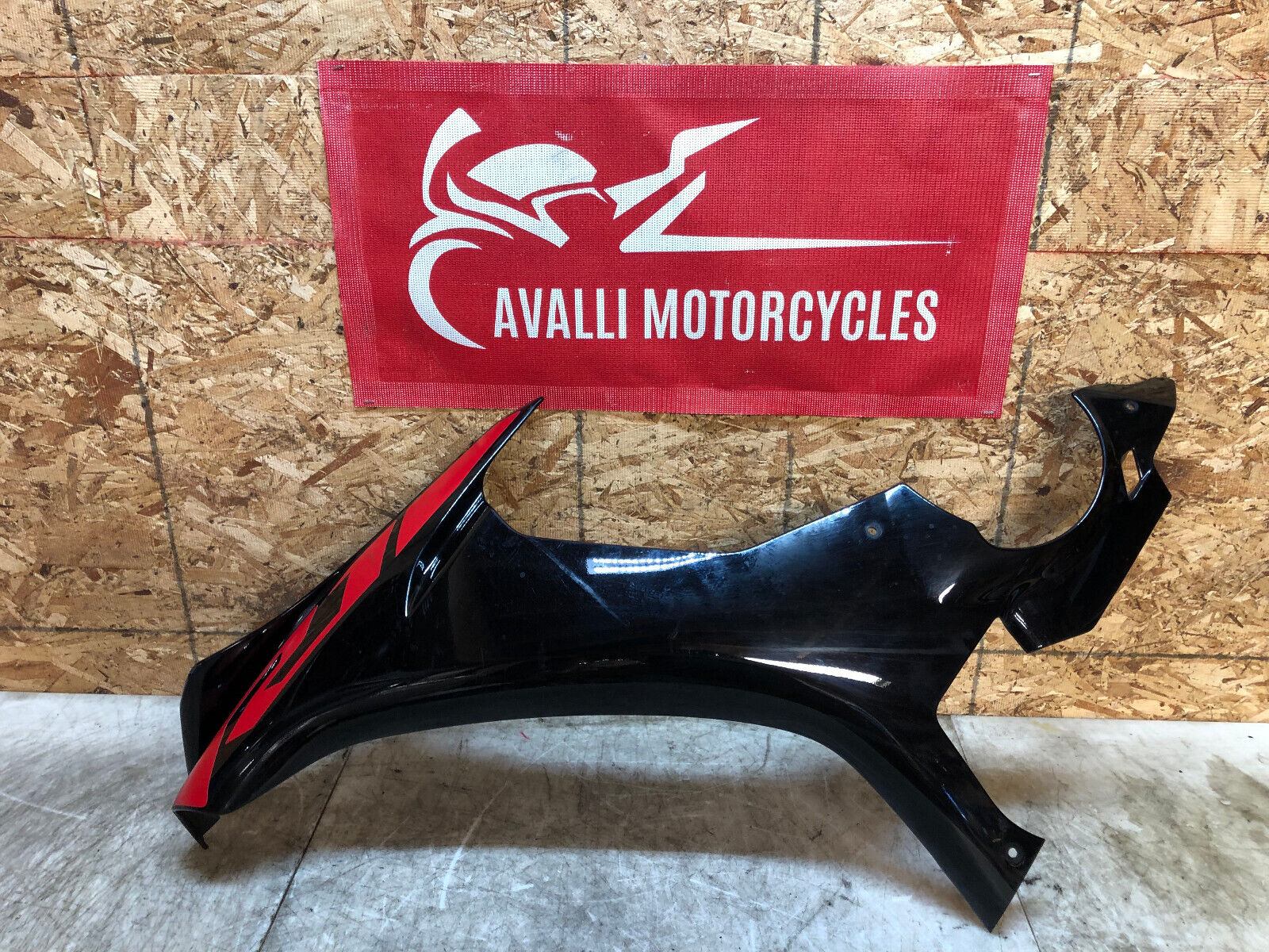 2016 15 16 17 18 19 YAMAHA YZFR1 YZF R1 LEFT SIDE FAIRING MID COWL BLACK OEM