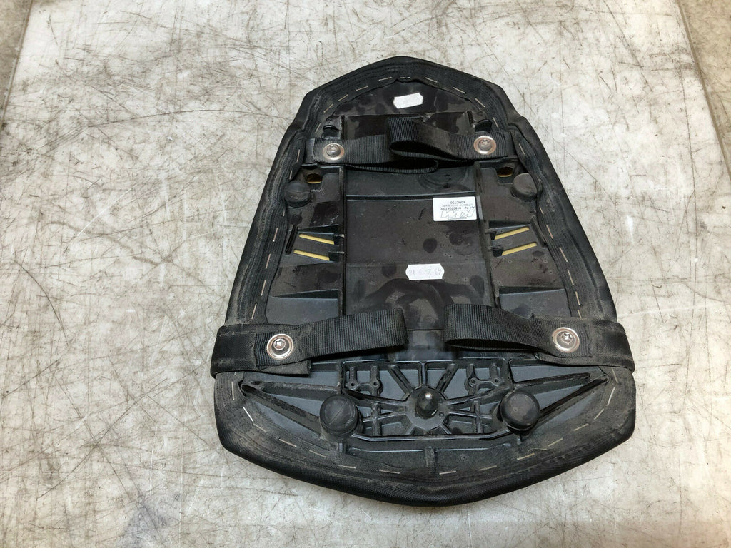 17 18 19 2017-2019 KTM SUPER DUKE 1290 R REAR PASSENGER SEAT PAD CUSION PILLION