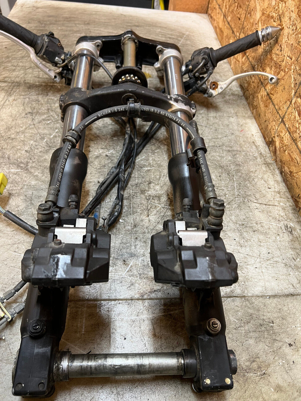 01 02 03 2001-2003 SUZUKI GSXR GSX-R 600 FRONT END FRONT FORKS FORK TUBES BRAKES