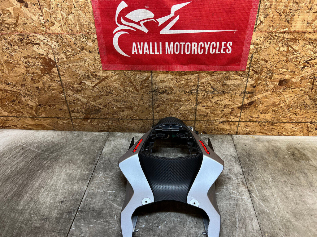 17 18 19 20 21 22 23 SUZUKI GSX-R GSXR 600 750 TAIL FAIRING REAR BACK COVER COWL