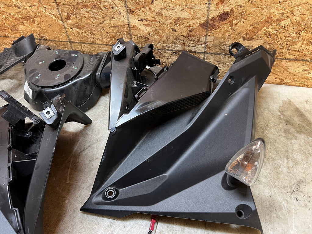 22 23 2022 2023 KTM SUPER ADVENTURE 1290 S FILLER PLASTIC TRIM PIECES COWL COVER